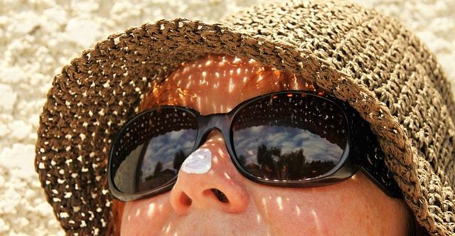 Sunscreen Your Key Ally in the Fight Against Aging - Dermatology Troy MI Apollo